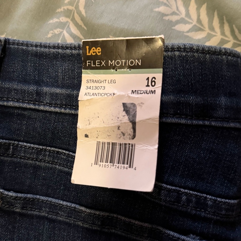 Lee Women's Dark Blue Straight Leg Jeans Size 16 Regular Fit - Picture 11 of 13
